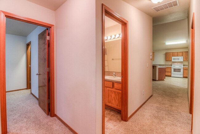 Building Photo - 1007 S 91st Ave
