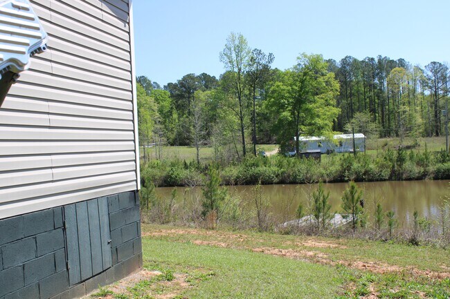 Building Photo - 818 W Grantville Rd