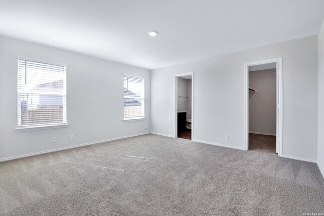 Building Photo - 13512 Waxman Spark