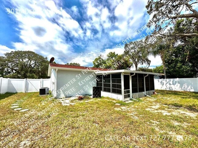 Building Photo - 2BR/1BA Pet Friendly Home in Port Richey