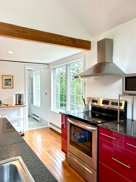 Building Photo - 67 Regatta Dr