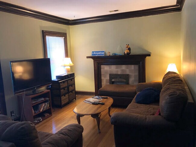 Building Photo - 5005 Grand Avenue