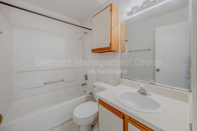 Building Photo - 974 Leeward Pl