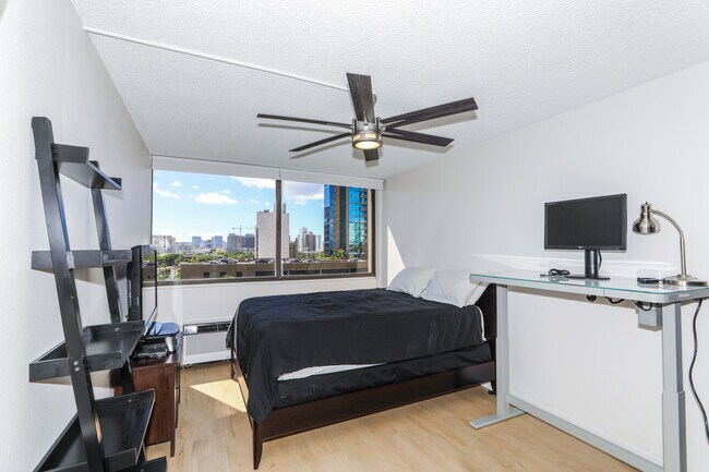 Building Photo - 55 S Kukui St