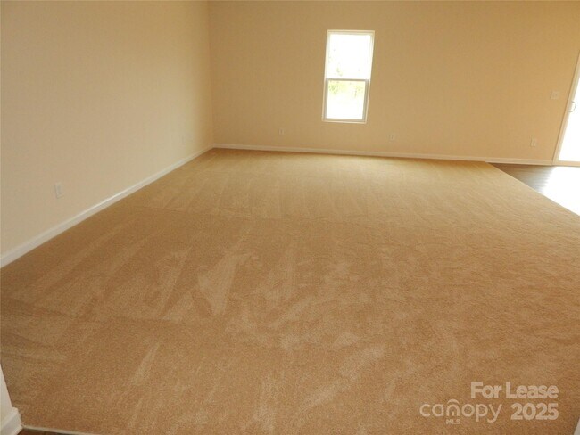 Building Photo - 6036 Loy Ct