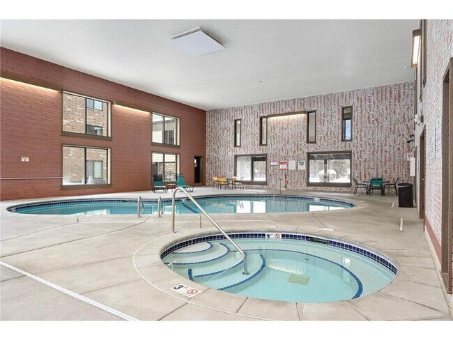 Building Photo - 7500 Cahill Rd