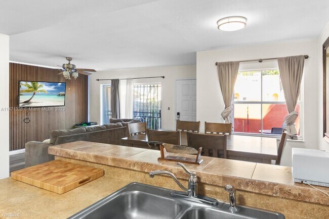 Building Photo - 2 br, 2.5 bath House - 8530 NW 3rd Ln # 411