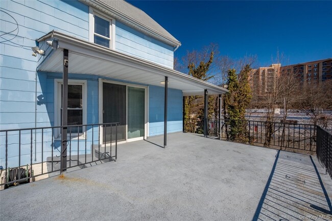 Building Photo - 50 Rogers St