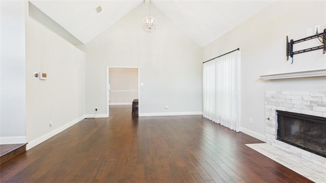 Building Photo - 1405 Meadowbrook Dr