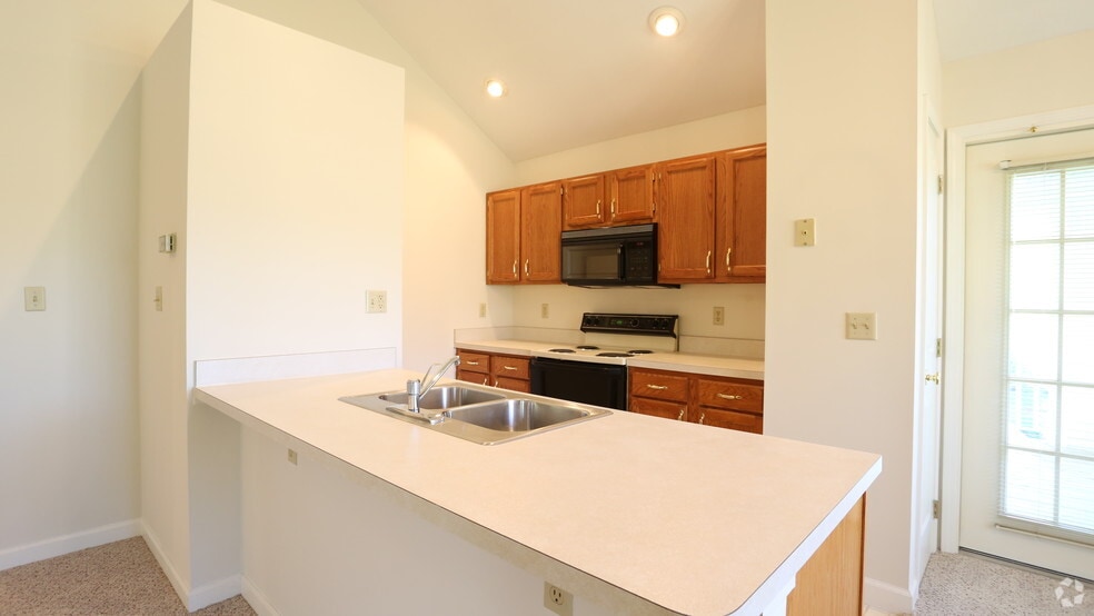 Kitchen - Retreat at Windemere
