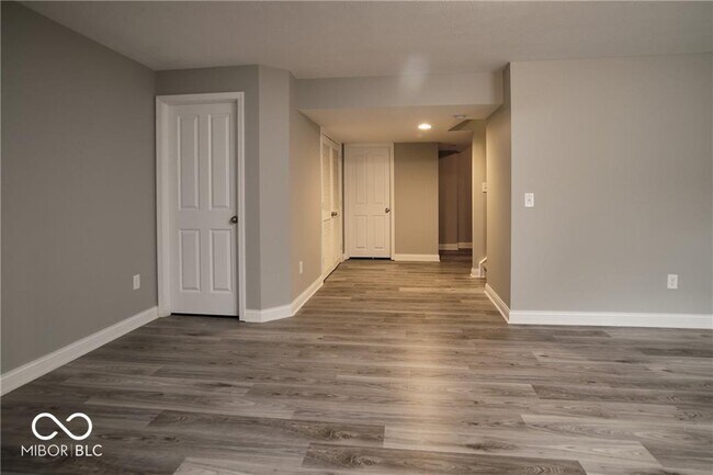 Building Photo - 13912 Luxor Chase
