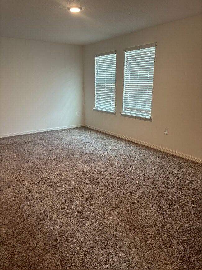 Building Photo - 2816 Westwood Ave