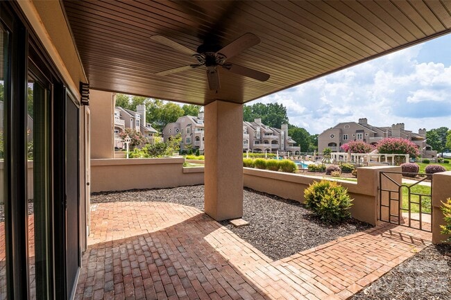Building Photo - 646 Portside Dr