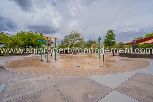 Building Photo - 39826 N Mill Creek Ct