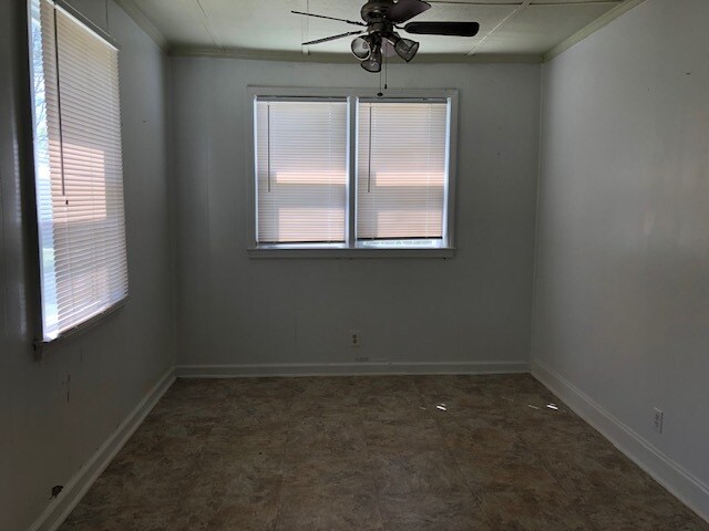 Building Photo - 2539 Owen Dr