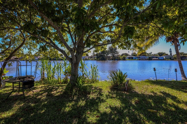 Building Photo - 21726 N Heritage Cir