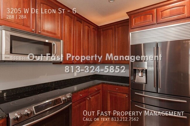 Building Photo - 3205 W De Leon St