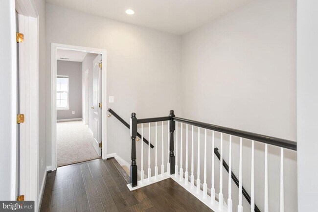 Building Photo - 22987 Eversole Terrace
