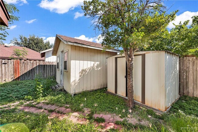 Building Photo - 29 Martin Ave