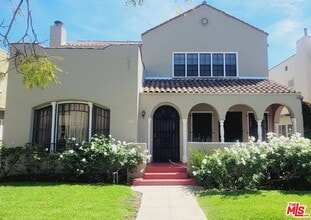 Building Photo - 1022 S Cloverdale Ave