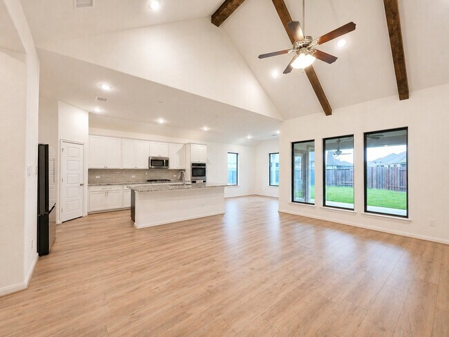 Building Photo - 31630 Zoe Pt