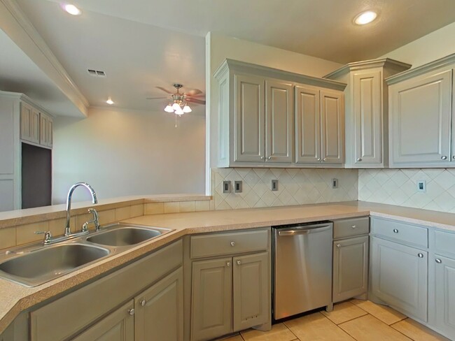 Building Photo - 5110 NE Haddington Pl