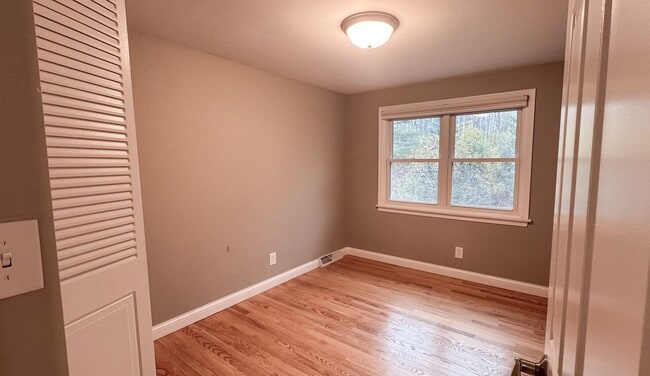 Building Photo - 707 Bong Blvd