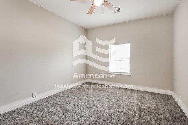 Building Photo - 4017 Dogwood Dr