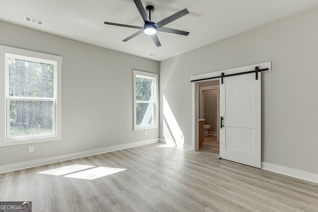 Building Photo - 115 Rains Rd