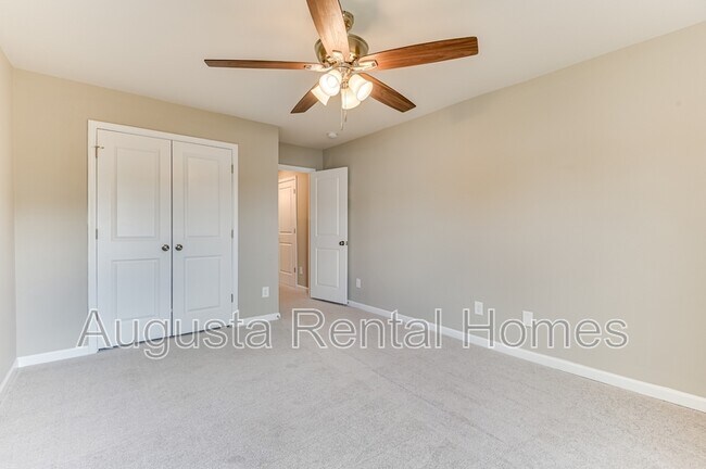 Building Photo - 390 Tupelo Pass