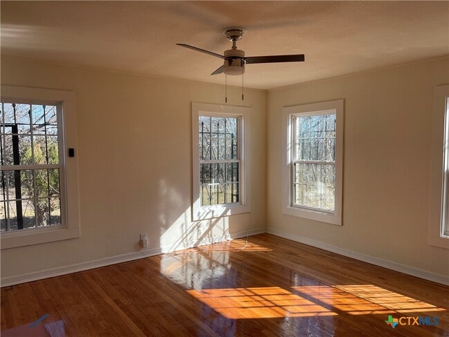 Building Photo - 111 W Fowler Ave