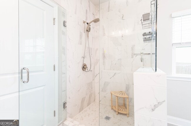 Building Photo - 831 Corsiglia Farm