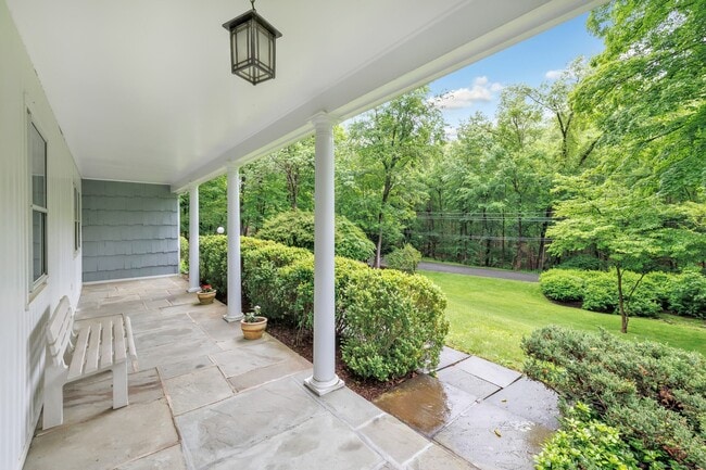 Building Photo - 6 Rivergate Woods
