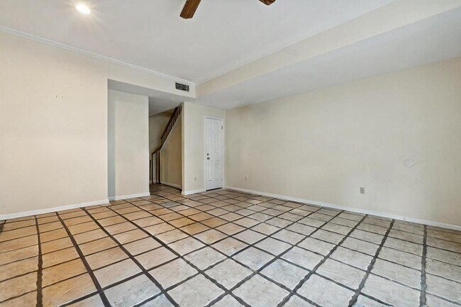 Building Photo - 2529 Rio Grande St