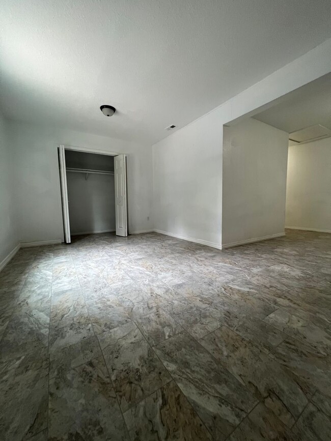 Building Photo - Completley Remodeled 4 Bedroom home availa...