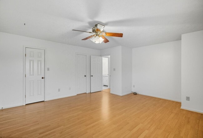Building Photo - 40 Westview Dr