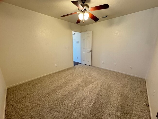 Building Photo - 3-Bedroom House for Rent in Killeen