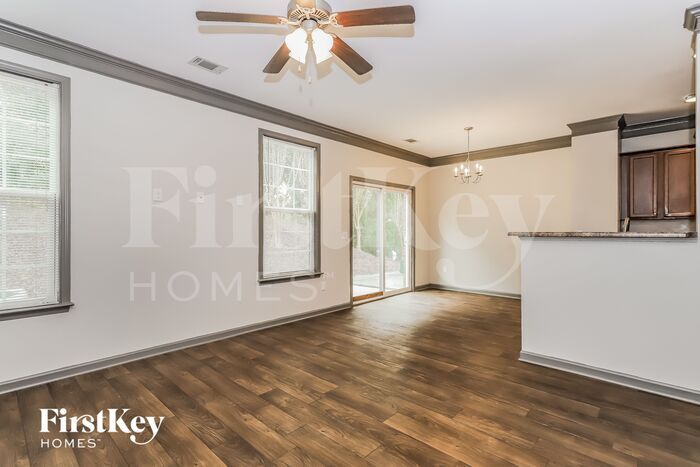Building Photo - 971 Treymont Way SW