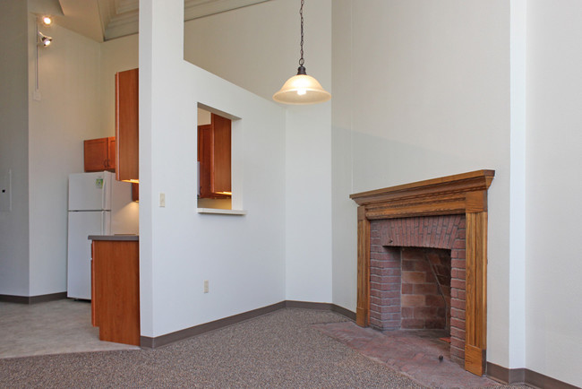 Building Photo - Carnegie Place Apartments