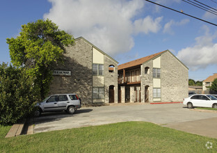 Building Photo - Broadway Condominiums