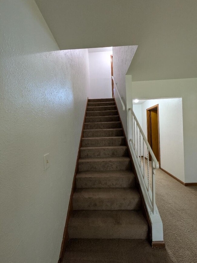 Building Photo - 5435 Glenridge Dr
