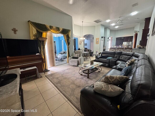 Building Photo - 5900 Herons Landing Dr