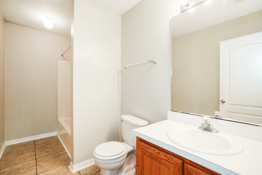 Building Photo - 313 Johns Glen Dr