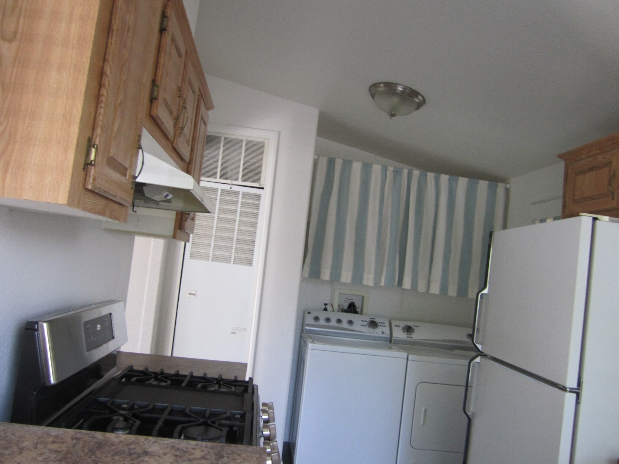 Building Photo - 540 Shortt Rd