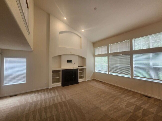 Building Photo - Beautiful 4 Bedroom Home In Beacon Point! Cherry Creek Schools!