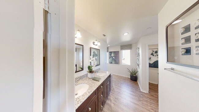 Building Photo - Beautiful 4 bed 3 bath home in Beaumont, Ca.