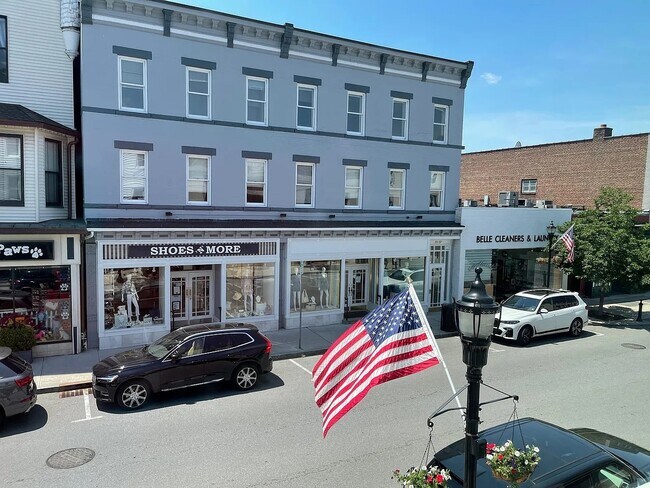 Building Photo - 34 Purchase St