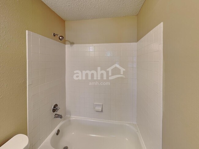 Building Photo - 9815 Criswell Crk