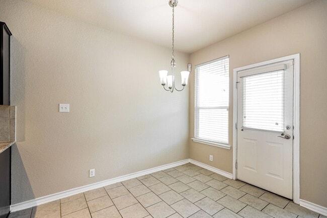 Building Photo - 5 BR/3.5BA | Newly Renovated Single Family Home | 1-Car Garage Parking | Fenced Backyard!