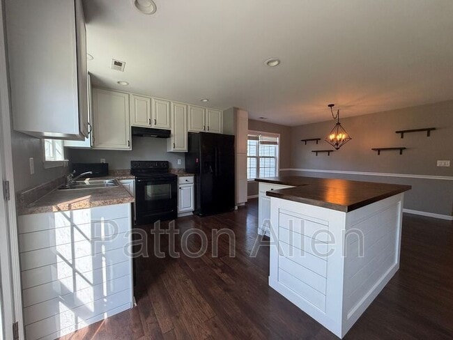 Building Photo - 210 Mud Creek Rd